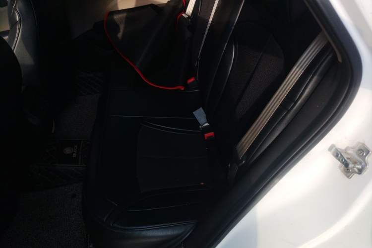 Used Buick GT 2016 15N Manual Entry-Level Trim Left Rear Seat