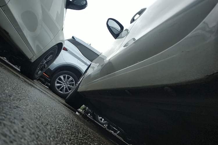 Used Buick GT 2016 15N Automatic Elite Edition Left Side Sill