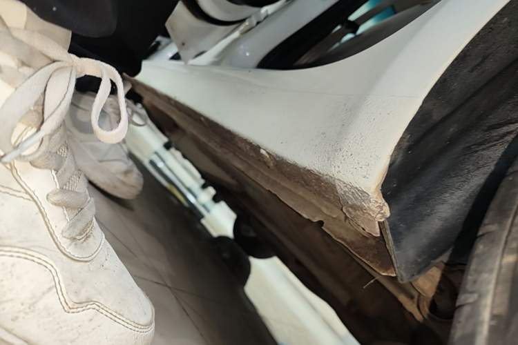 Used Buick GT 2016 15N Automatic Elite Edition Left Side Sill