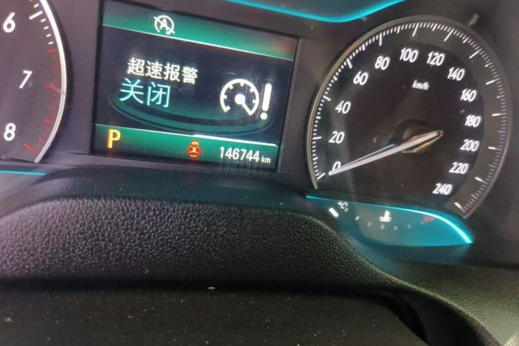 Used Buick GT 2016 15N Automatic Elite Edition Odometer Close Up
