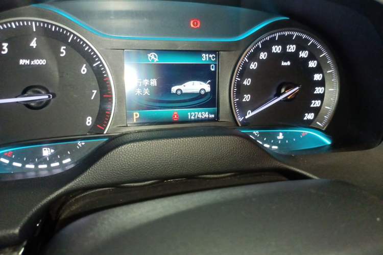 Used Buick GT 2016 15N Automatic Luxury Edition Odometer Close Up