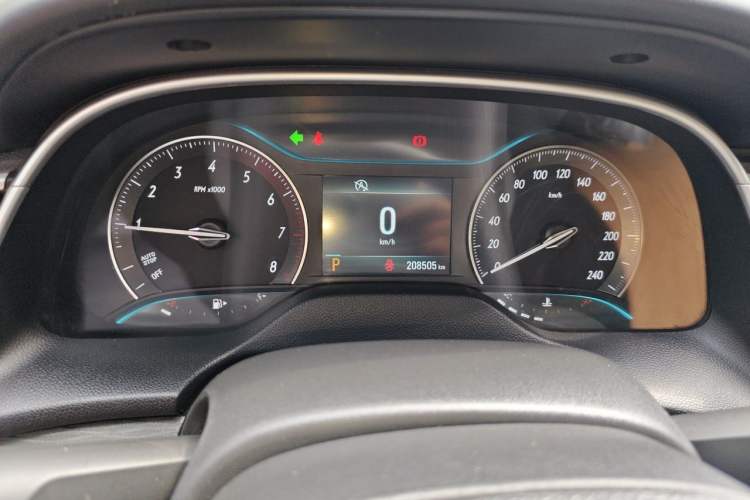 Used Buick GT 2016 15N Automatic Elite Edition Odometer Close Up