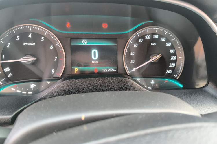 Used Buick GT 2016 15N Automatic Elite Edition Odometer Close Up