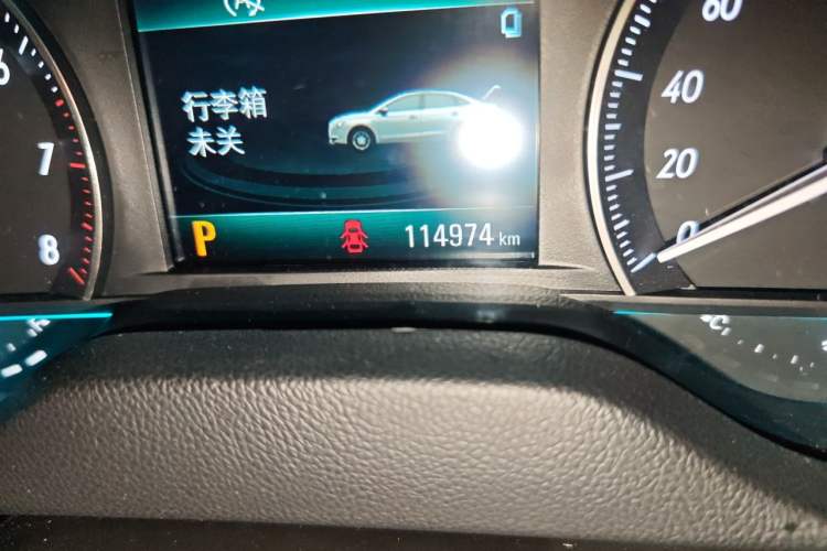 Used Buick GT 2016 15N Automatic Elite Edition Odometer Close Up