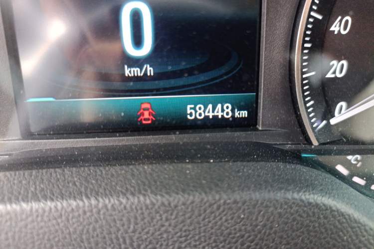 Used Buick GT 2016 15N Manual Elite Edition Odometer Close Up