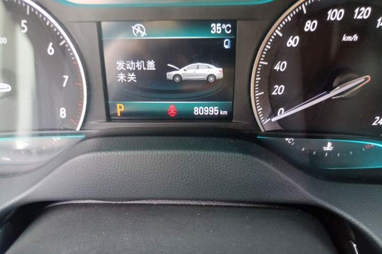 Used Buick GT 2016 18T Dual-Clutch Luxury Model Odometer Close Up