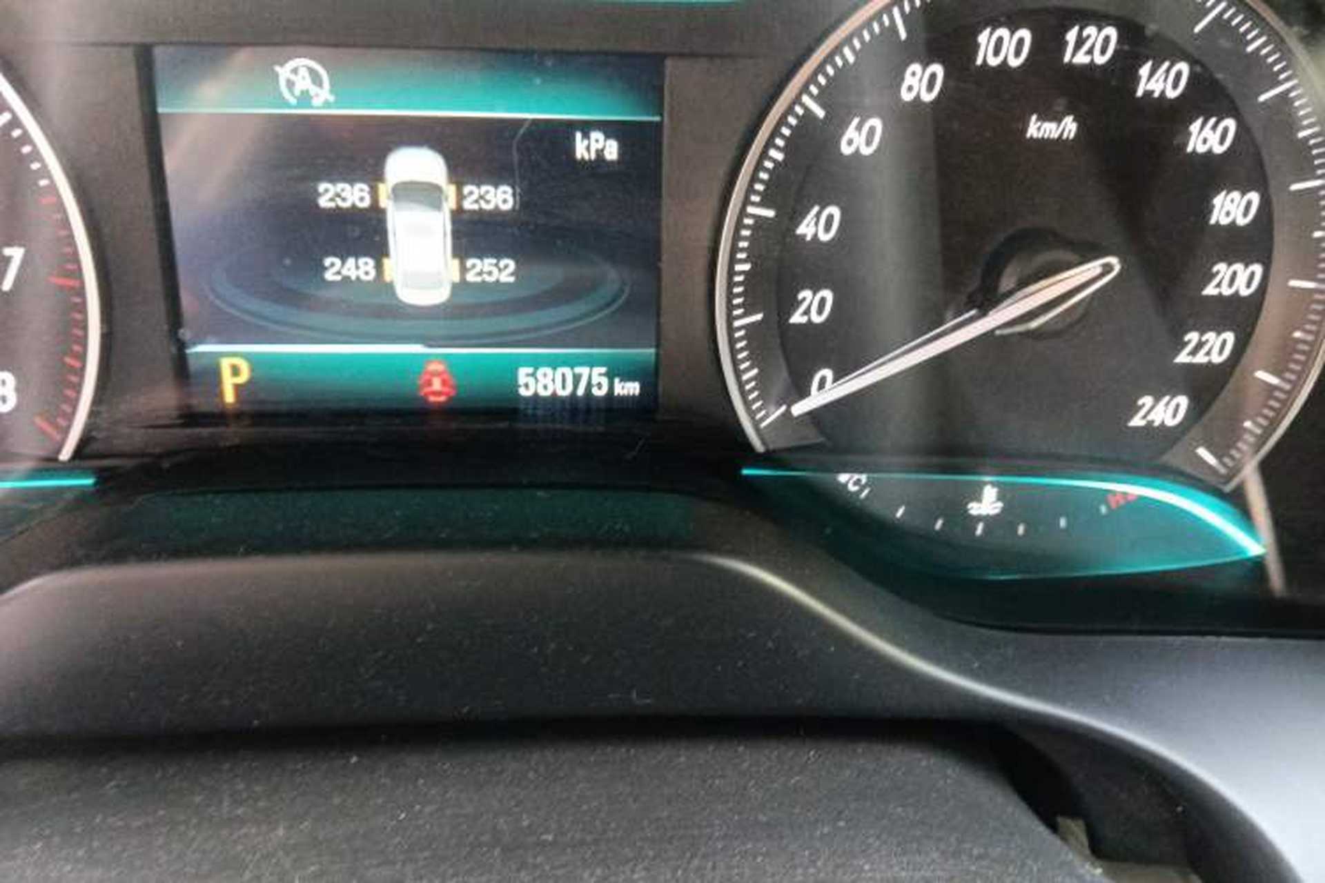 Used Buick GT 2016 15N Automatic Elite Edition Odometer Close Up