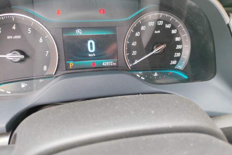 Used Buick GT 2016 15N Automatic Elite Edition Odometer Close Up