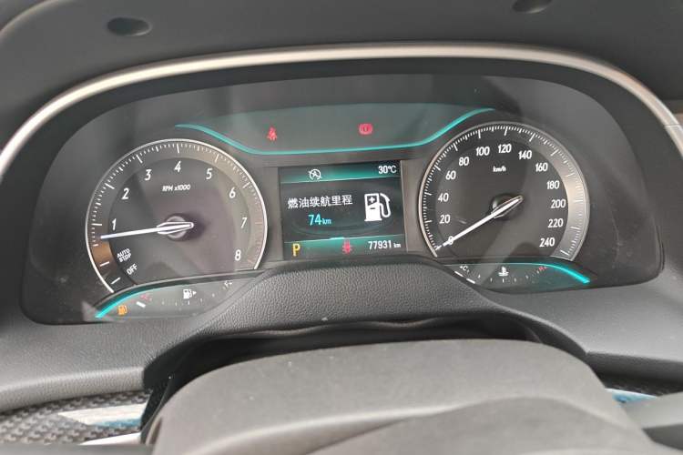 Used Buick GT 2016 15N Automatic Luxury Edition Odometer Close Up