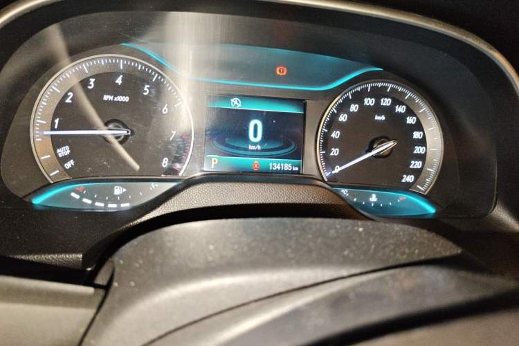Used Buick GT 2016 15N Automatic Elite Edition Odometer Close Up
