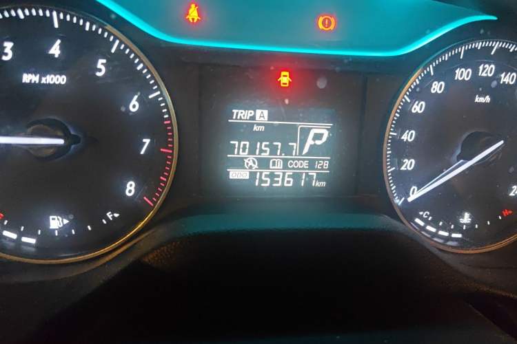 Used Buick GT 2016 15N Automatic Entry-Level Trim Odometer Close Up