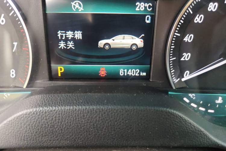 Used Buick GT 2016 15N Automatic Luxury Edition Odometer Close Up