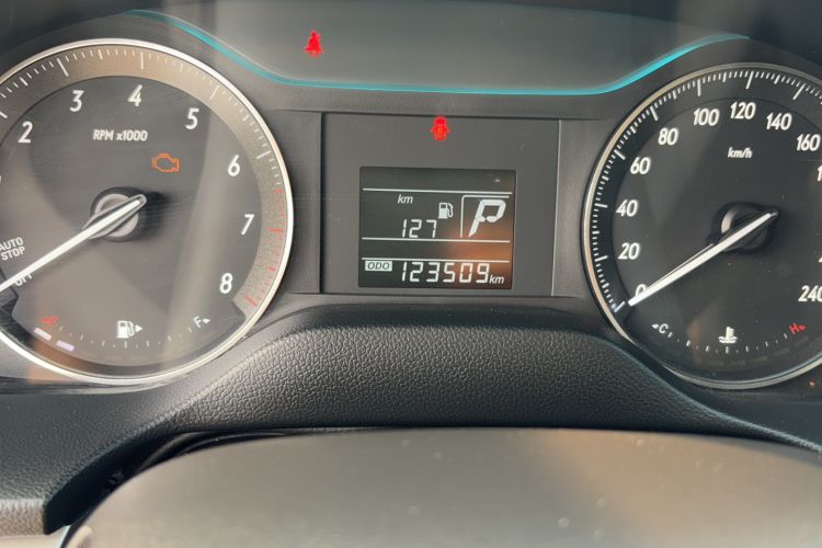 Used Buick GT 2016 15N Automatic Entry-Level Trim Odometer Close Up