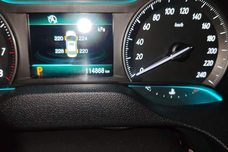 Used Buick GT 2016 15N Automatic Elite Edition Odometer Close Up