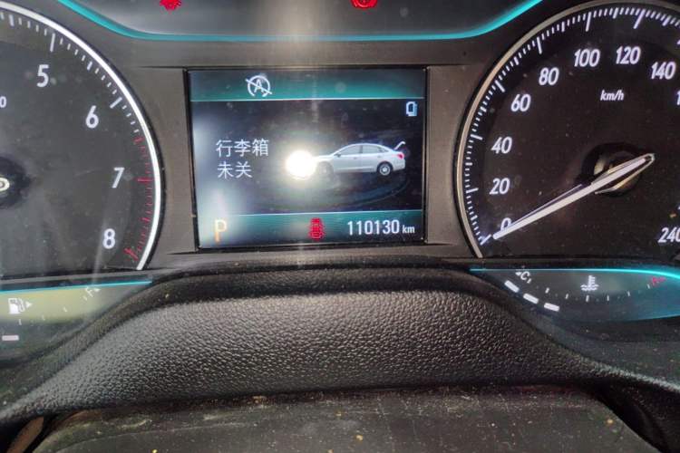 Used Buick GT 2016 15N Automatic Elite Edition Odometer Close Up