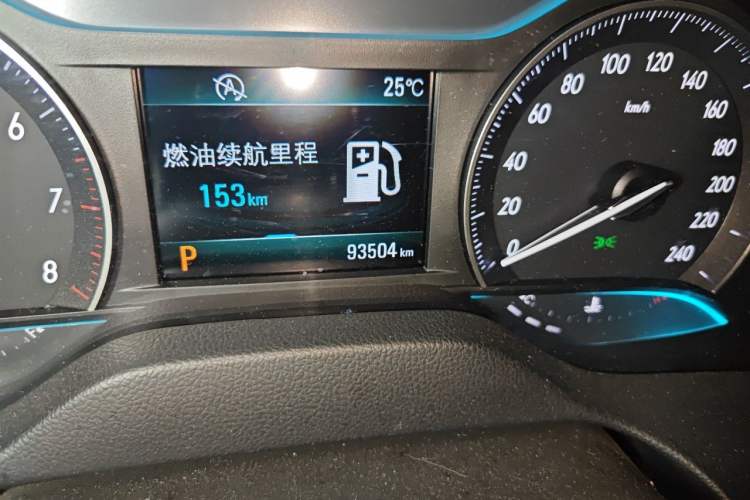 Used Buick GT 2016 15N Automatic Luxury Edition Odometer Close Up