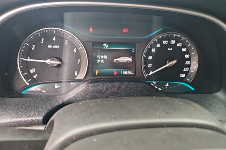Used Buick GT 2016 15N Automatic Elite Edition Odometer Close Up