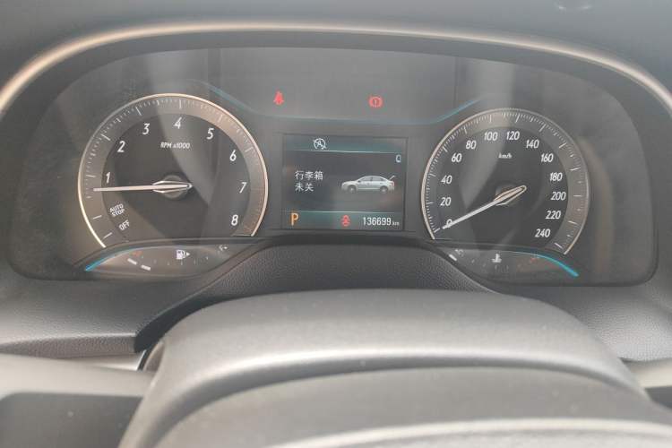 Used Buick GT 2016 15N Automatic Elite Edition Odometer Close Up