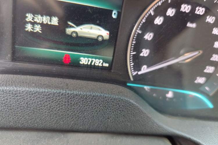 Used Buick GT 2016 15N Manual Elite Edition Odometer Close Up