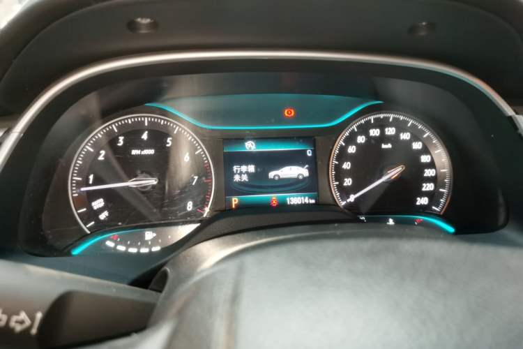 Used Buick GT 2016 15N Automatic Elite Edition Odometer Close Up