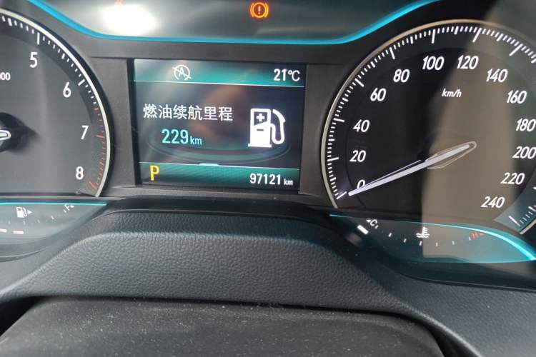 Used Buick GT 2016 15N Automatic Luxury Edition Odometer Close Up