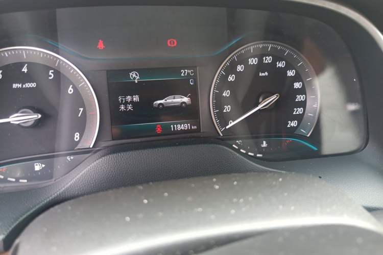 Used Buick GT 2016 15N Manual Luxury Version Odometer Close Up