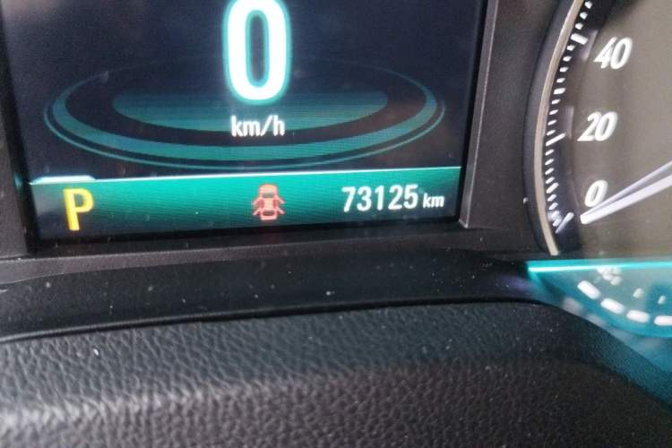 Used Buick GT 2016 15N Automatic Luxury Edition Odometer Close Up