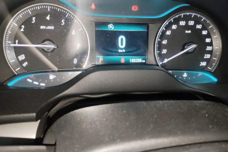 Used Buick GT 2016 15N Automatic Elite Edition Odometer Close Up