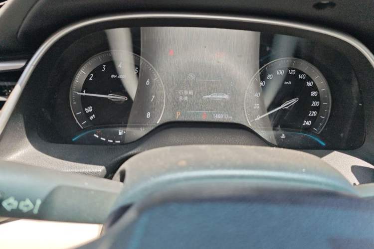Used Buick GT 2016 15N Automatic Elite Edition Odometer Close Up