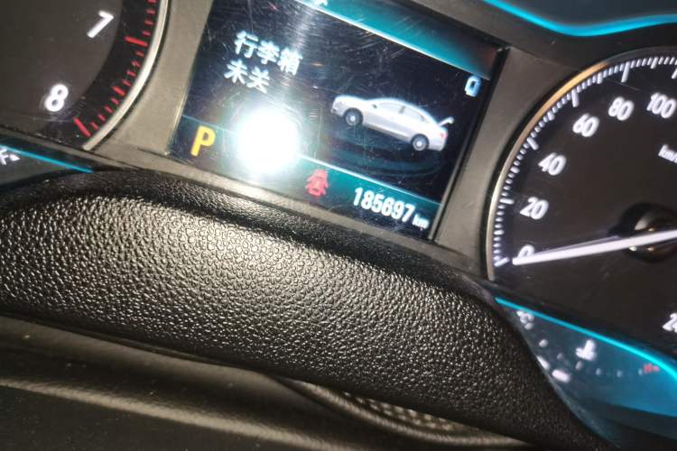 Used Buick GT 2016 15N Automatic Elite Edition Odometer Close Up
