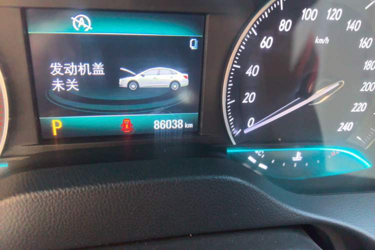 Used Buick GT 2016 15N Automatic Elite Edition Odometer Close Up