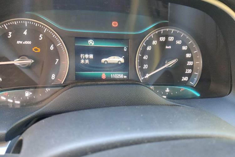Used Buick GT 2016 15N Manual Elite Edition Odometer Close Up