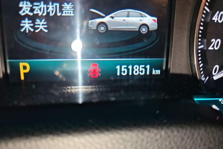 Used Buick GT 2016 15N Automatic Elite Edition Odometer Close Up