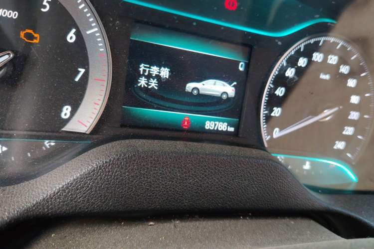 Used Buick GT 2016 15N Manual Elite Edition Odometer Close Up