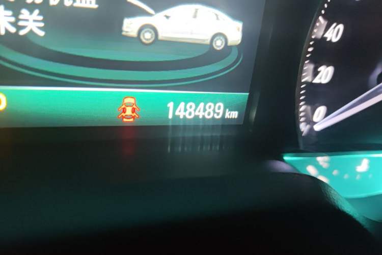 Used Buick GT 2016 15N Automatic Luxury Edition Odometer Close Up