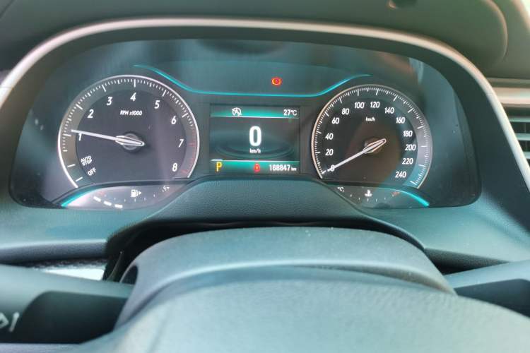 Used Buick GT 2016 15N Automatic Luxury Edition Odometer Close Up