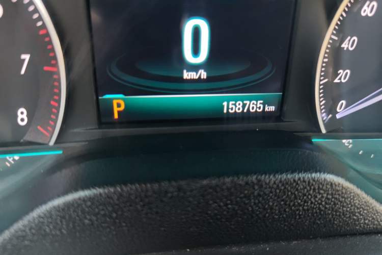 Used Buick GT 2016 18T Dual-Clutch Luxury Model Odometer Close Up