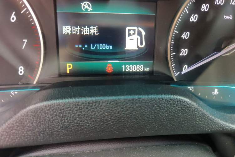 Used Buick GT 2016 15N Automatic Elite Edition Odometer Close Up