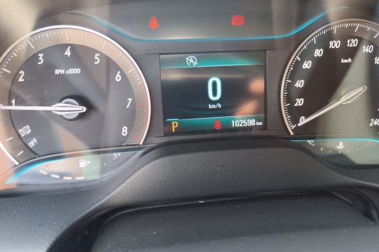 Used Buick GT 2016 15N Automatic Elite Edition Odometer Close Up