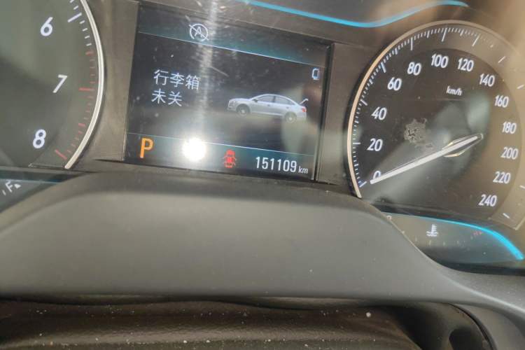 Used Buick GT 2016 15N Automatic Elite Edition Odometer Close Up