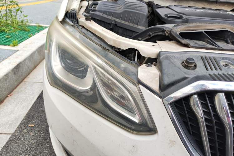 Used Buick GT 2016 15N Automatic Elite Edition Right Front Headlight