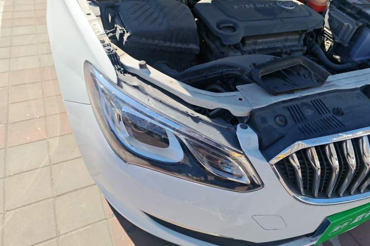 Used Buick GT 2016 15N Manual Elite Edition Right Front Headlight