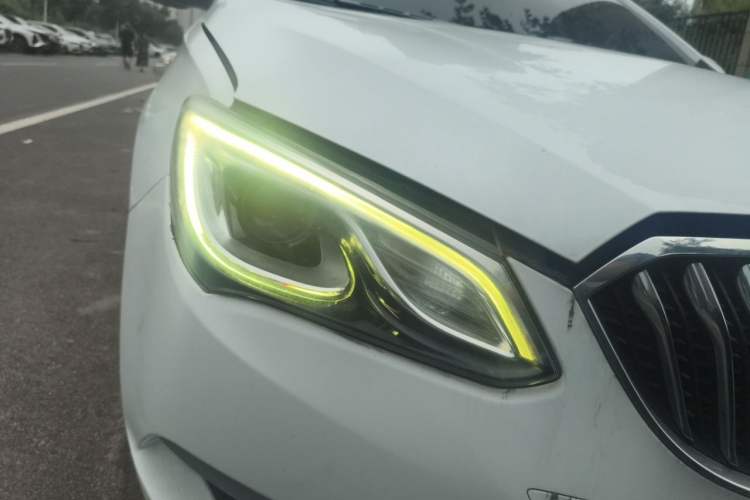 Used Buick GT 2016 15N Automatic Entry-Level Trim Right Front Headlight