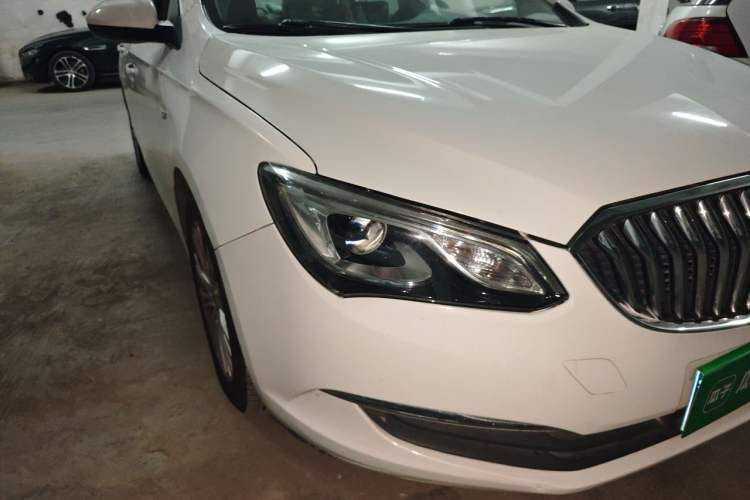 Used Buick GT 2016 15N Automatic Elite Edition Right Front Headlight