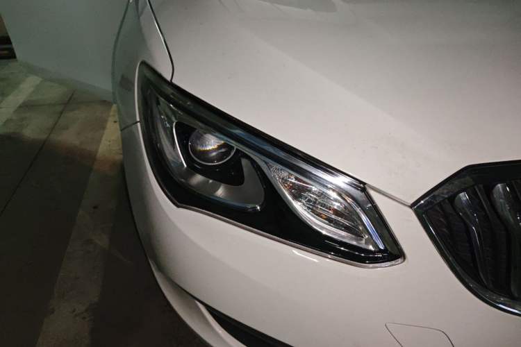 Used Buick GT 2016 15N Automatic Elite Edition Right Front Headlight