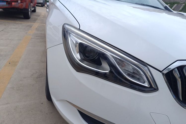 Used Buick GT 2016 15N Automatic Elite Edition Right Front Headlight