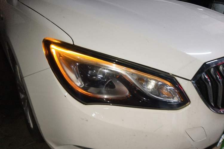 Used Buick GT 2016 15N Automatic Luxury Edition Right Front Headlight
