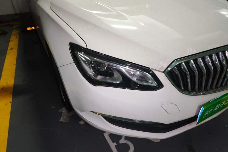 Used Buick GT 2016 15N Automatic Luxury Edition Right Front Headlight