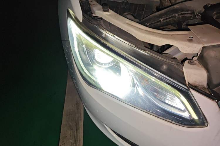 Used Buick GT 2016 15N Automatic Luxury Edition Right Front Headlight