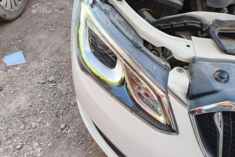 Used Buick GT 2016 15N Automatic Elite Edition Right Front Headlight